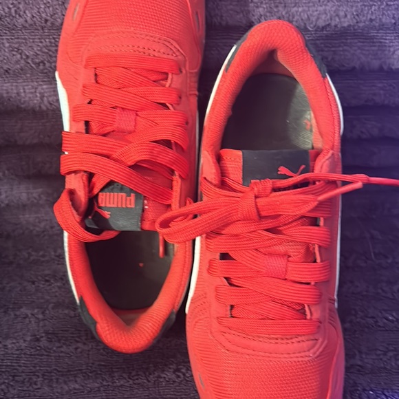 PUMA - Picture 4 of 5